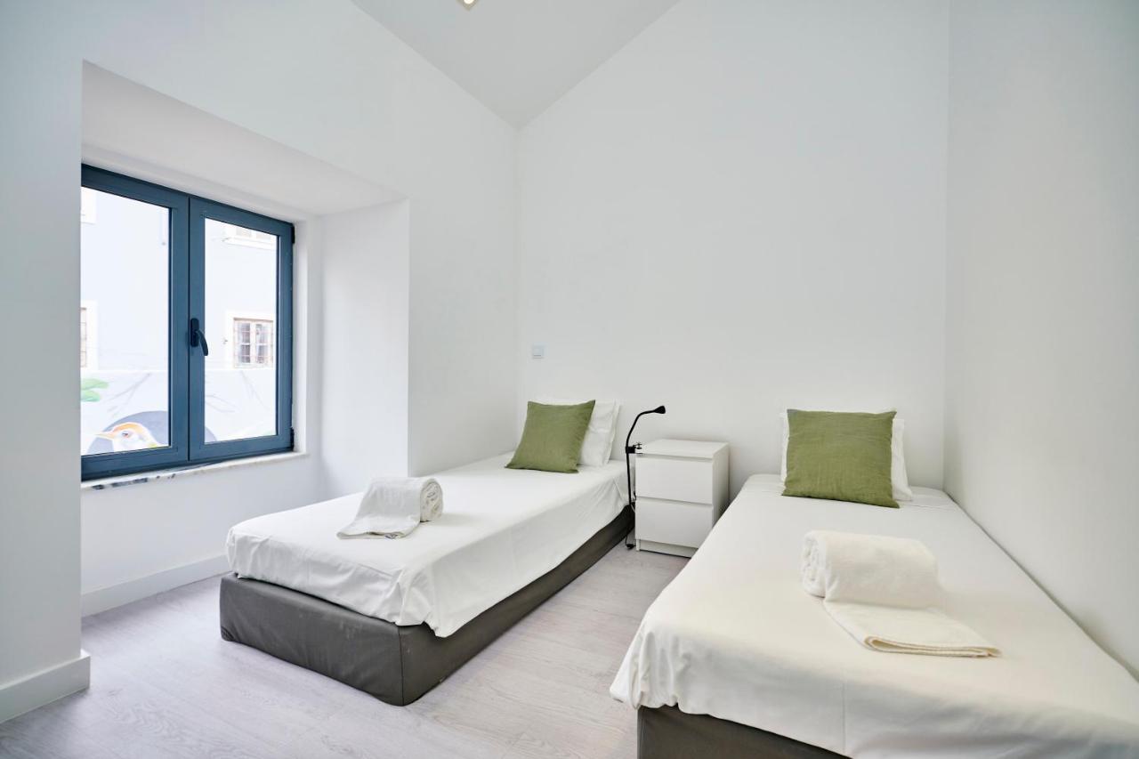 Altido Fabulous 3-Br Apartment In Western Lisbon Exterior photo